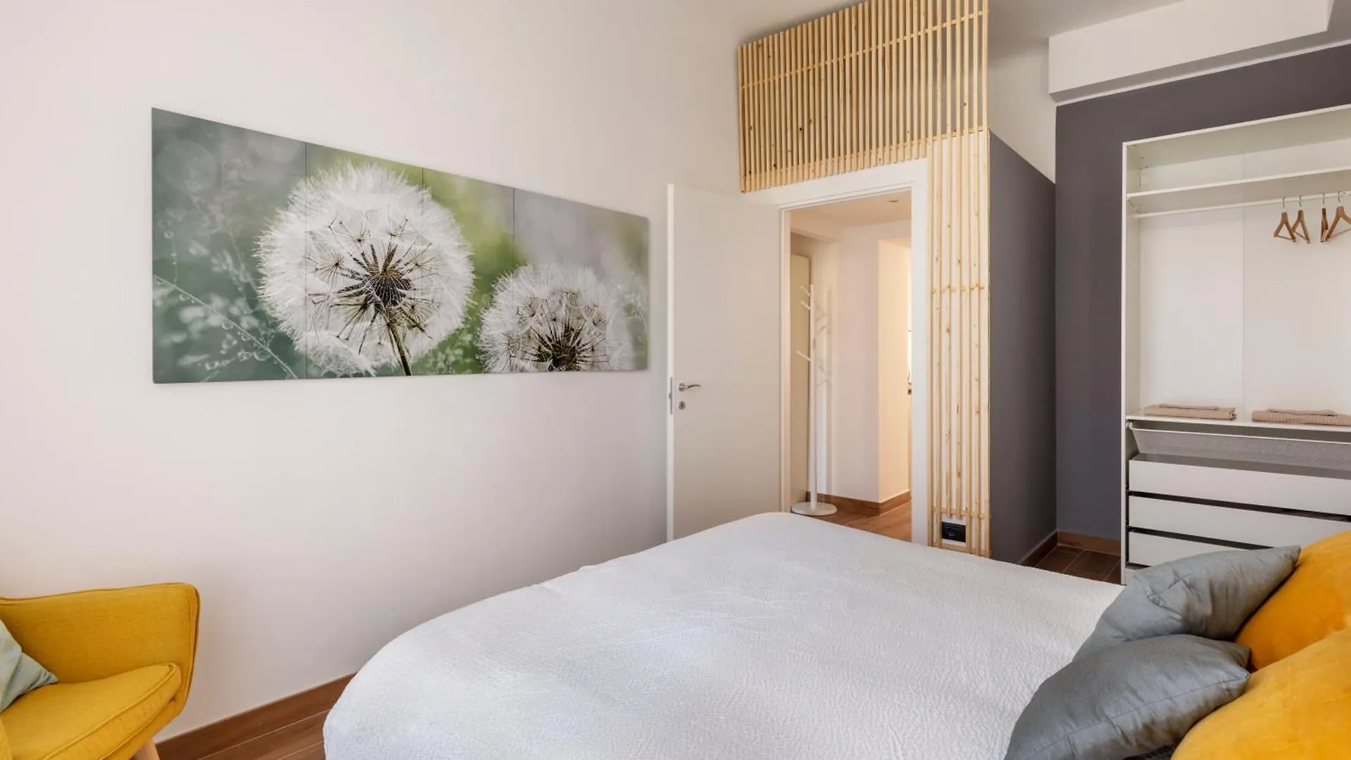 The House Of Dandelions - Duomo In 15Min By Metro M3 Daire Milano